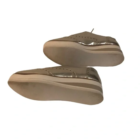 MADDEN GIRL Silver Metallic Platform Shoes - Picture 4 of 5